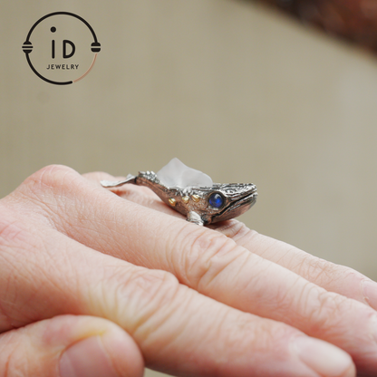 Silver Fish Ring in 925 Silver with White Quartz and Labradorite, Adjustable Statement Ring in Naturecore Style, Handmade Gift for Her