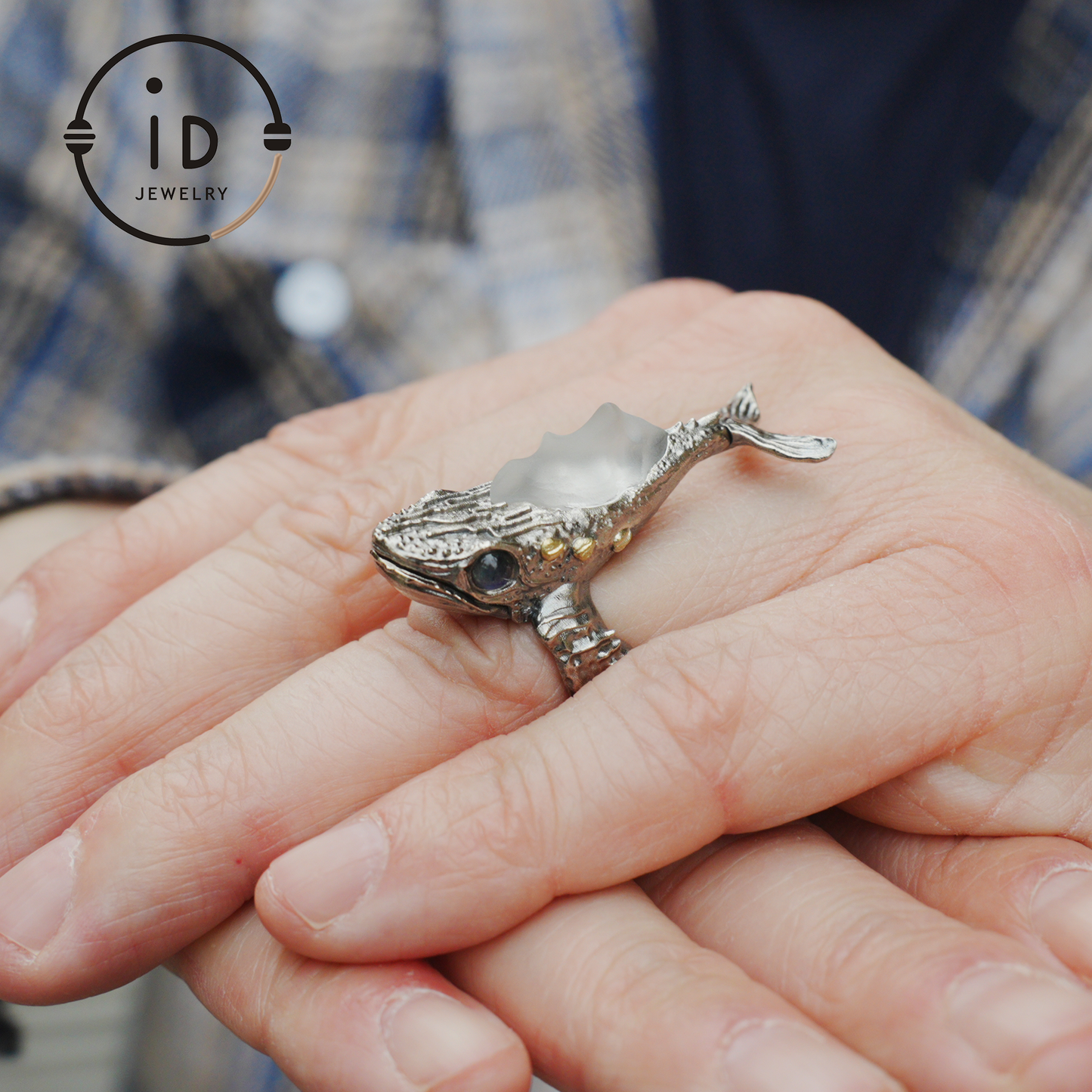 Silver Fish Ring in 925 Silver with White Quartz and Labradorite, Adjustable Statement Ring in Naturecore Style, Handmade Gift for Her