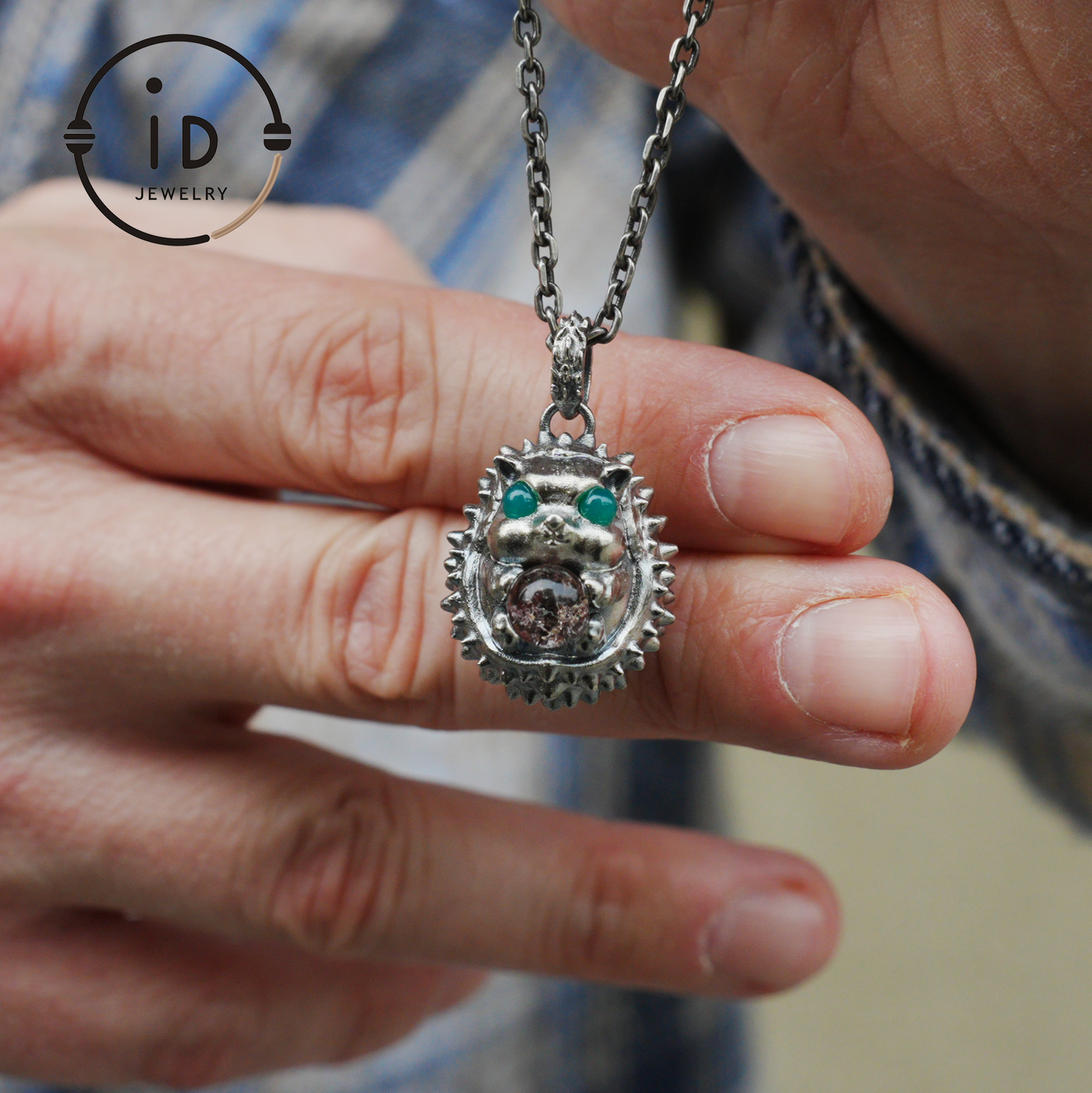 Hedgehog Pendant in 925 Sterling Silver with Phantom Quartz and Green Chalcedony, Oxidized Gothic Vintage Necklace Gift for Him