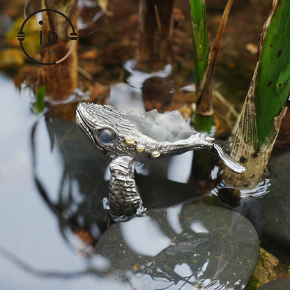 Silver Fish Ring in 925 Silver with White Quartz and Labradorite, Adjustable Statement Ring in Naturecore Style, Handmade Gift for Her