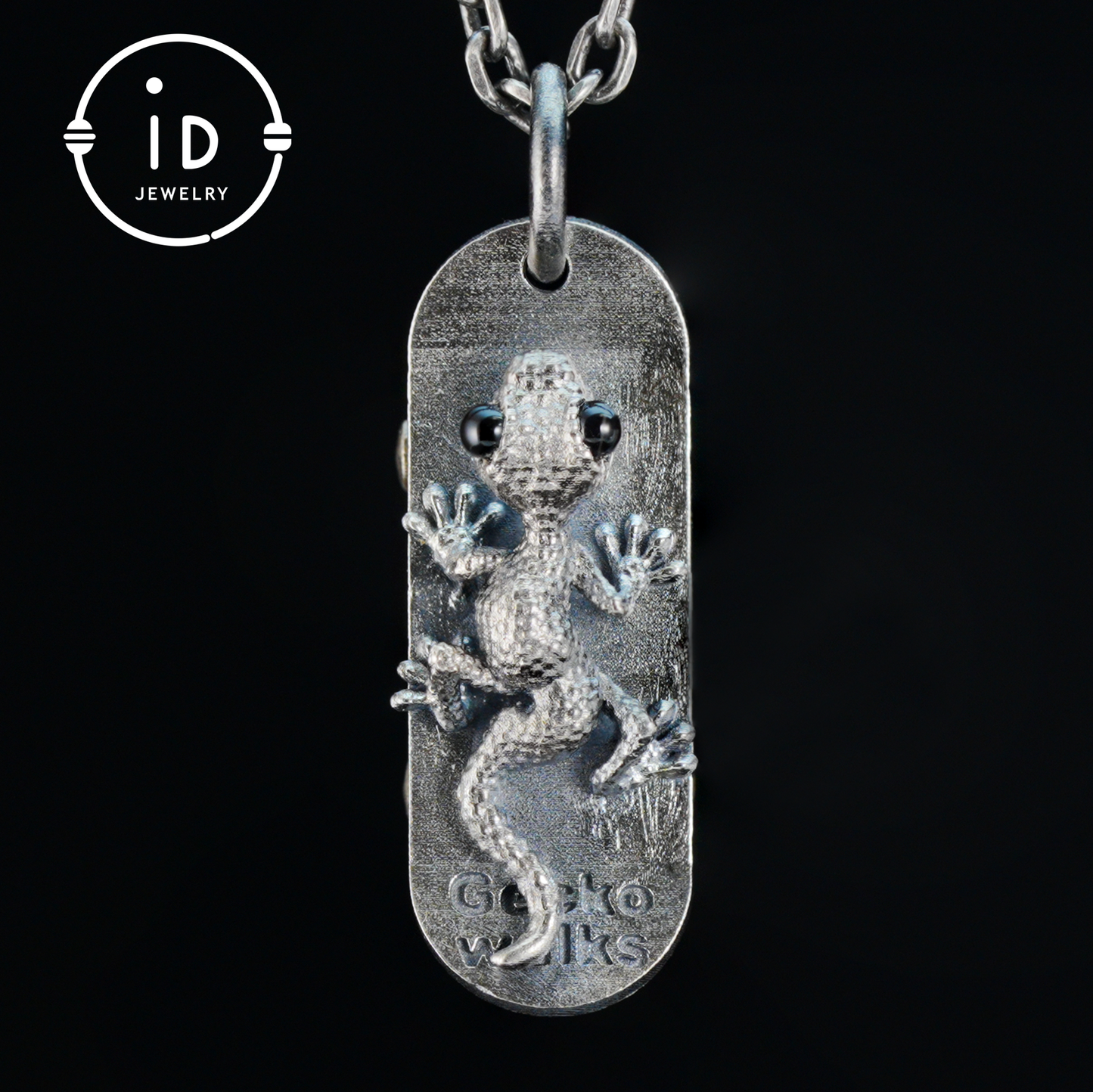 925 Silver Gecko Pendant with Black Onyx Eyes, Movable Wheels, Gothic Vintage Animal Necklace, Gift for Skater or Reptile Lover