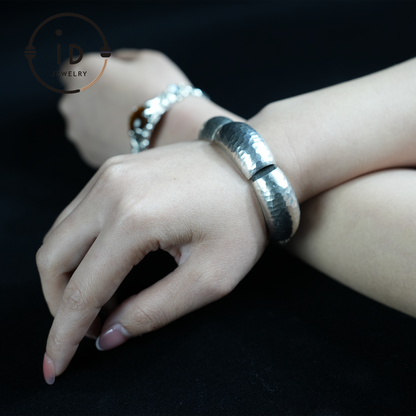 Handmade Hammered Silver Cuff Bracelet – Adjustable Metal Bangle – Natural and Organic Style