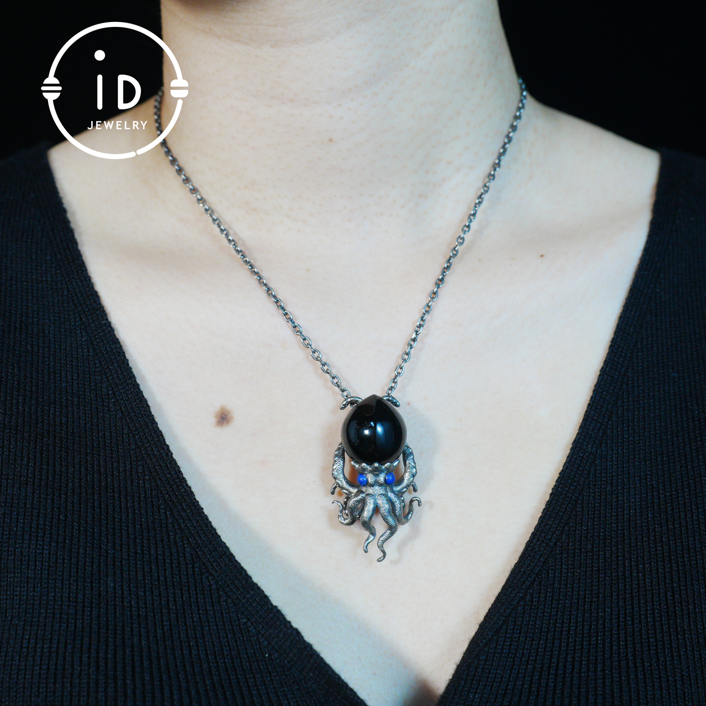 Gothic pendant with black obsidian and lapis lazuli made of 925 silver in totem style for women gift birthday necklace