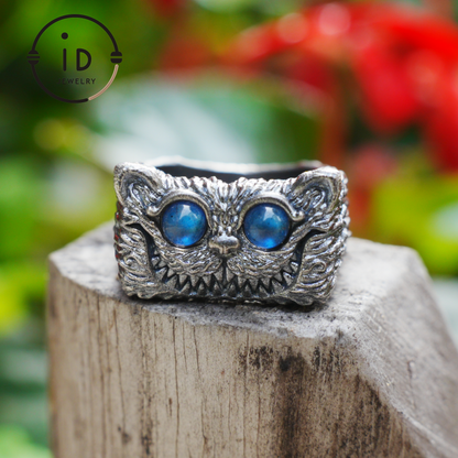 Sterling silver cat face ring with labradorite, oxidized totem animal ring gift for men and women, mystical boho jewelry