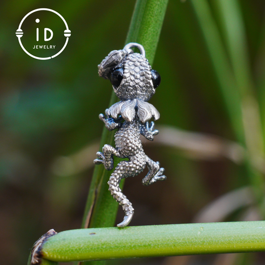 Lizard Pendant in 925 Sterling Silver with Textured Finish, Reptile Totem Vintage Necklace, Unisex Animal Jewelry Gift for Men and Women