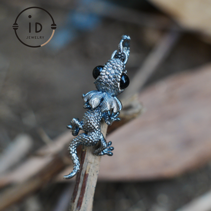 Lizard Pendant in 925 Sterling Silver with Textured Finish, Reptile Totem Vintage Necklace, Unisex Animal Jewelry Gift for Men and Women
