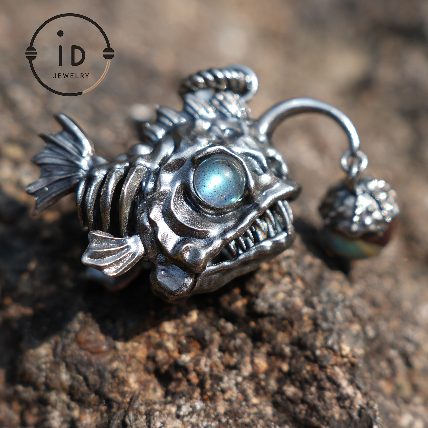 925 Sterling Silver Anglerfish Pendant with Labradorite – Handmade Artistic Jewelry for Ocean Lovers