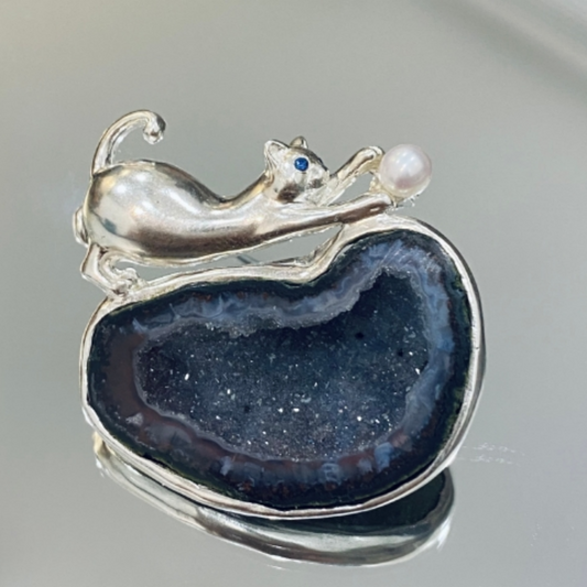 925 Silver Cat Brooch Pendant | Geode & Pearl Totem Jewelry | Handmade Spiritual Gift for Cat Lovers