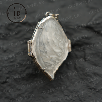 Openable Crystal Peach Pendant | Monkey Spirit Amulet | 925 Silver Jewelry | Handmade Fantasy Talisman | Spiritual Gift for Her