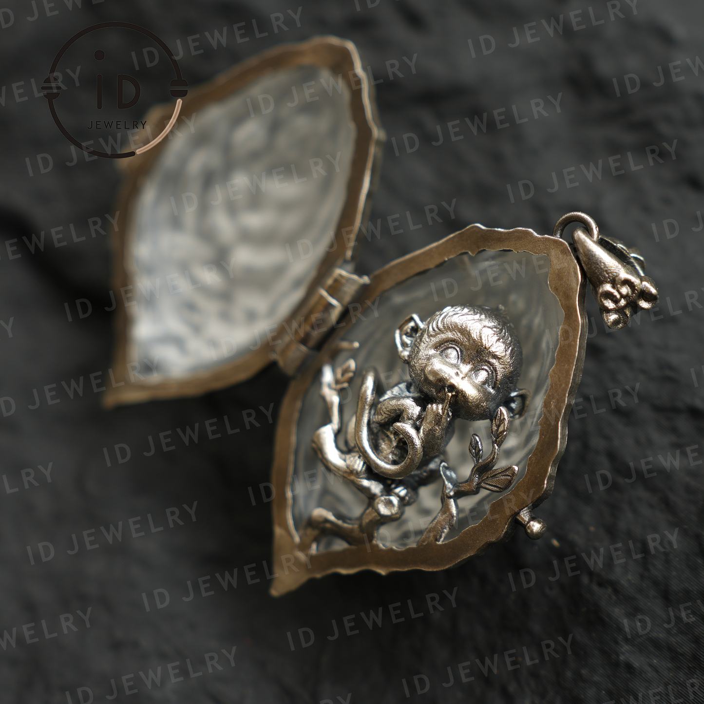 Openable Crystal Peach Pendant | Monkey Spirit Amulet | 925 Silver Jewelry | Handmade Fantasy Talisman | Spiritual Gift for Her